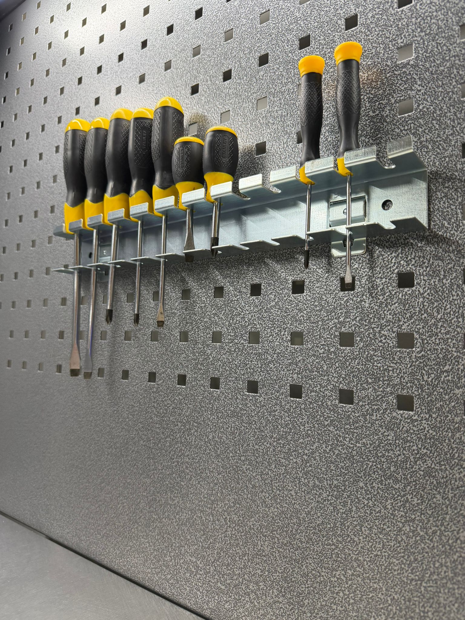12 Slot Screwdriver Holder – Steel Pegboard Storage - GTools