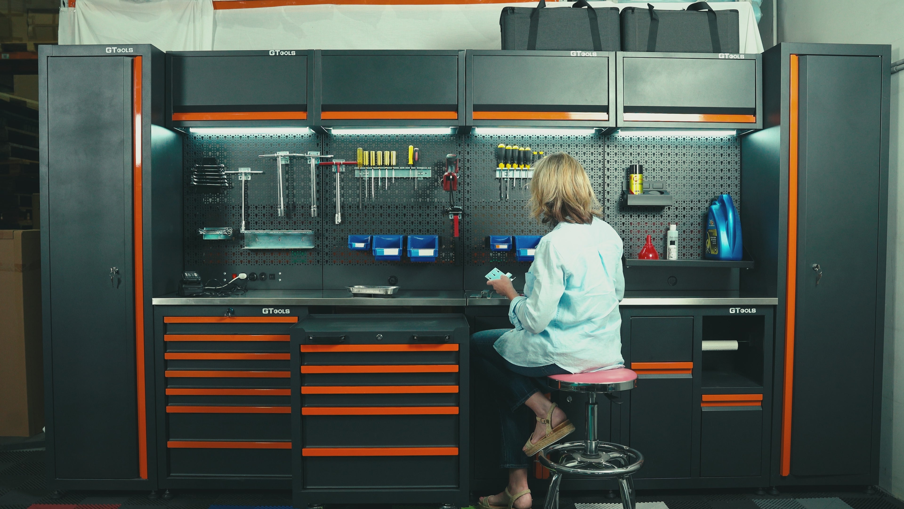 Load video: GTools Garage Cabinet Storage